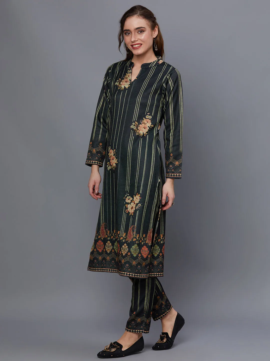Women Maroon Geometric Winter Set