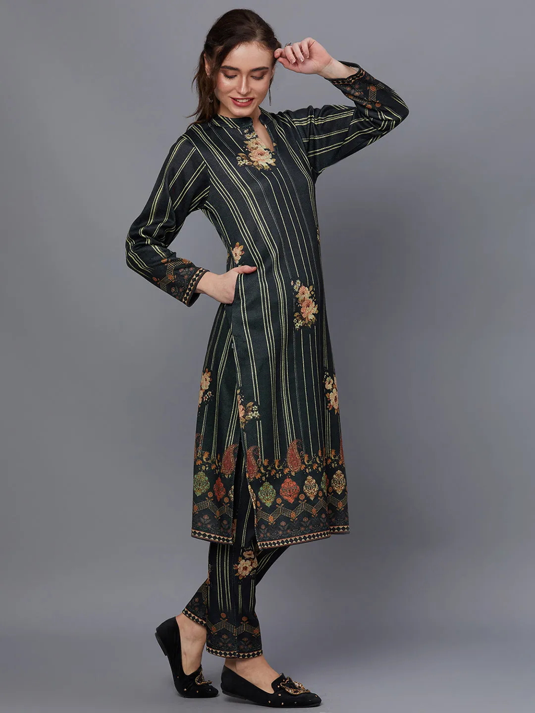 Women Maroon Geometric Winter Set