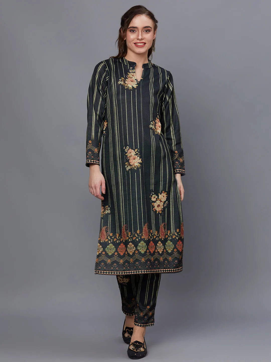 Women Maroon Geometric Winter Set